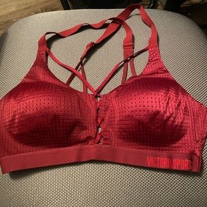 PINK Victoria’s Secret sports bra